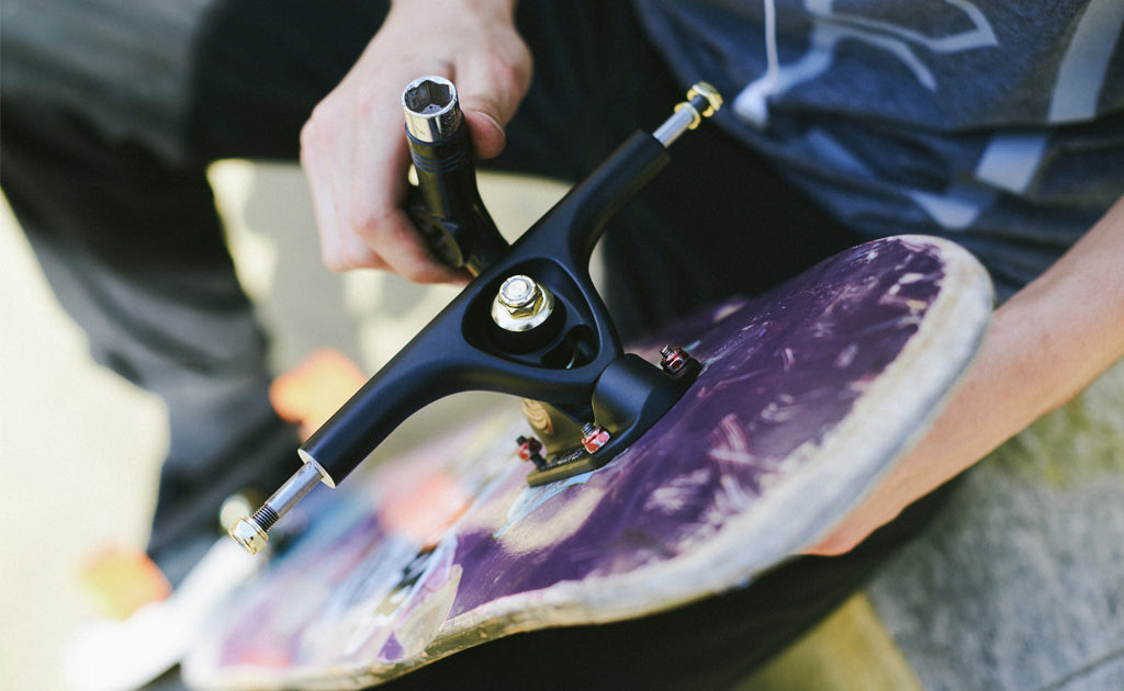 PARIS TRUCK パリストラック V3 180mm 50° 　黒 180 mm Paris V3 50° Longboard Skateboard Truck - MUIRSKATE